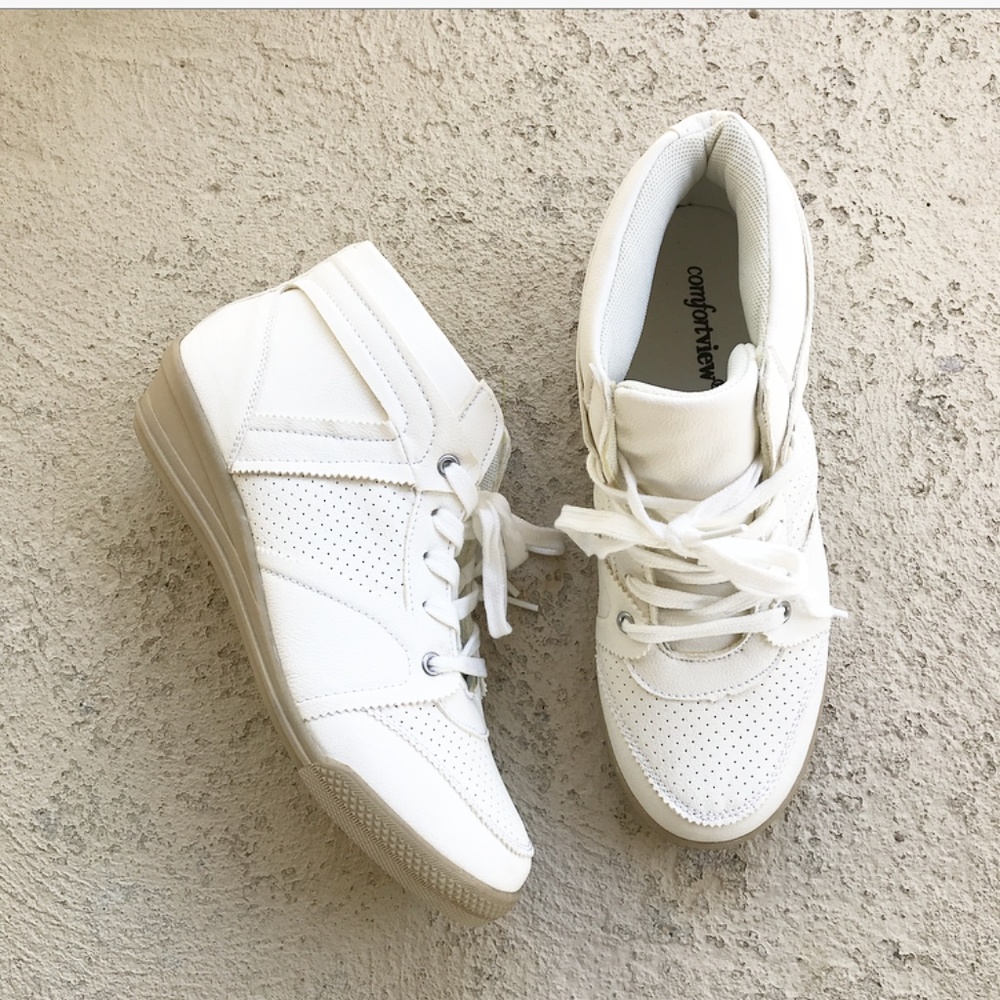 Comfort View Wedge Heel Sneakers 9M